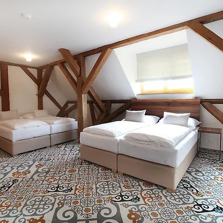 Ξενοδοχείο Cett 3*