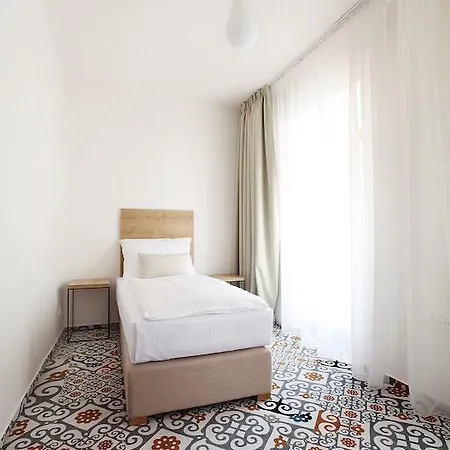 Ξενοδοχείο Cett 3*