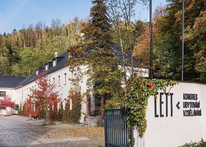 Cett Hotel 3*