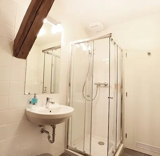 Cett Hotel 3*