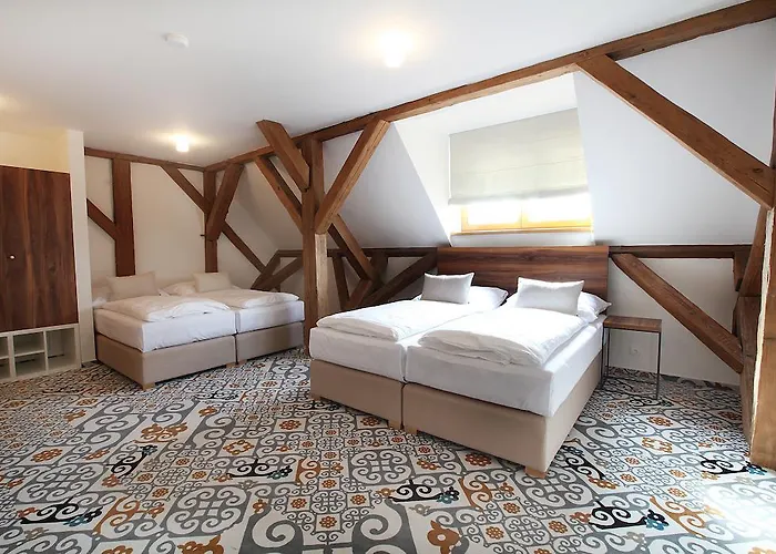 Hotel Cett 3*